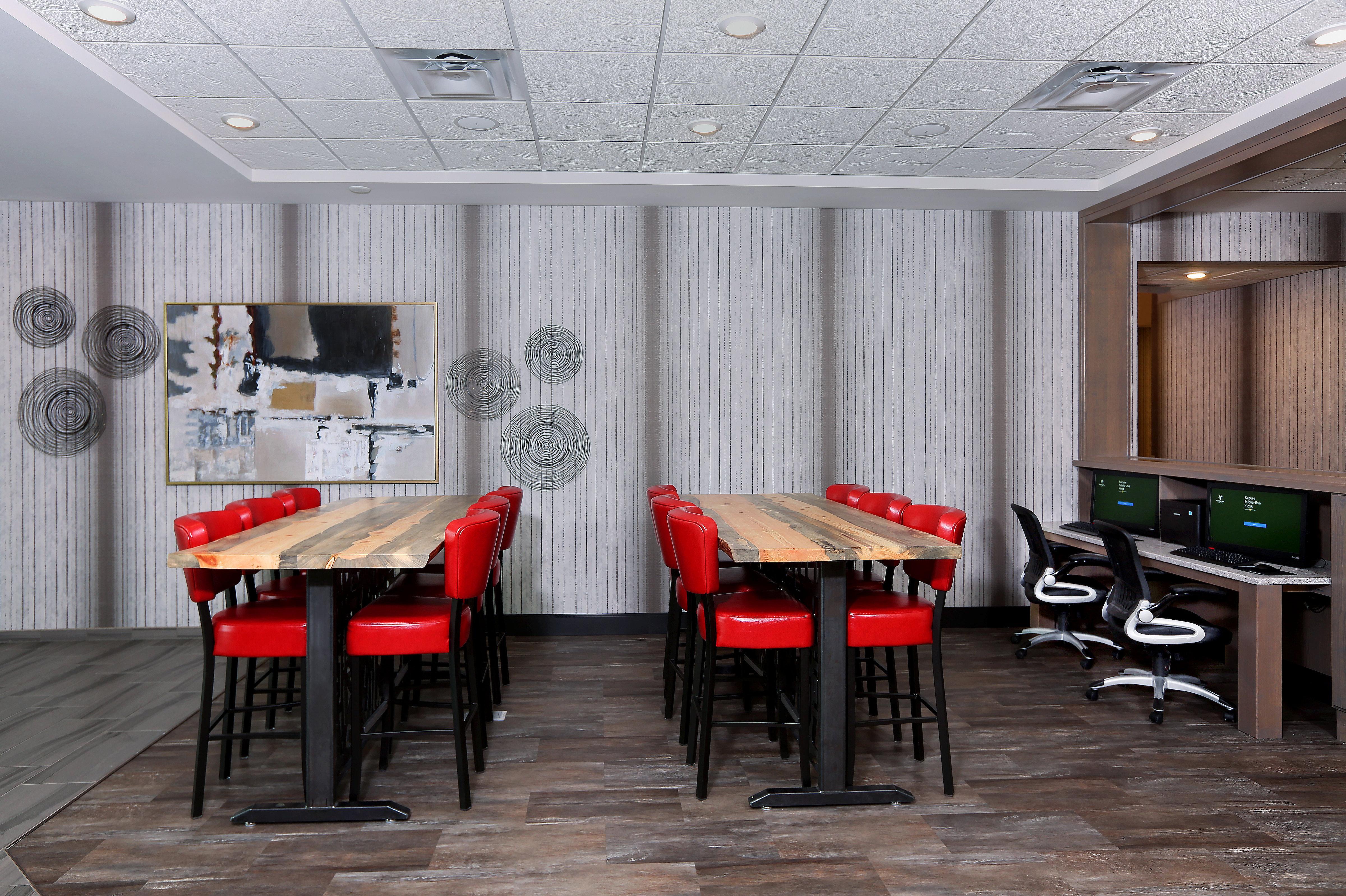 Holiday Inn & Suites Sioux Falls - Airport By Ihg Dış mekan fotoğraf